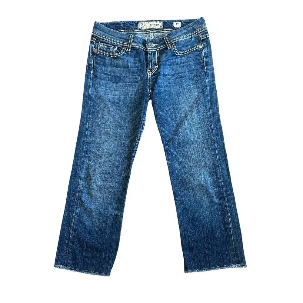 BKE Denim Addison Capri Pants Cotton Blend Stretch Buckle Size 27 Women's